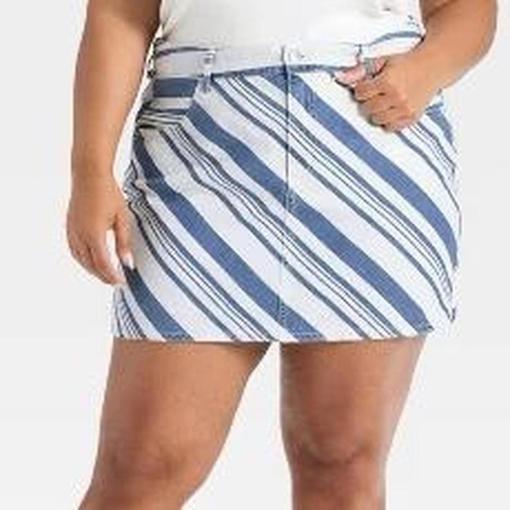 Universal Thread Women's Striped Denim Mini Skirt - Universal